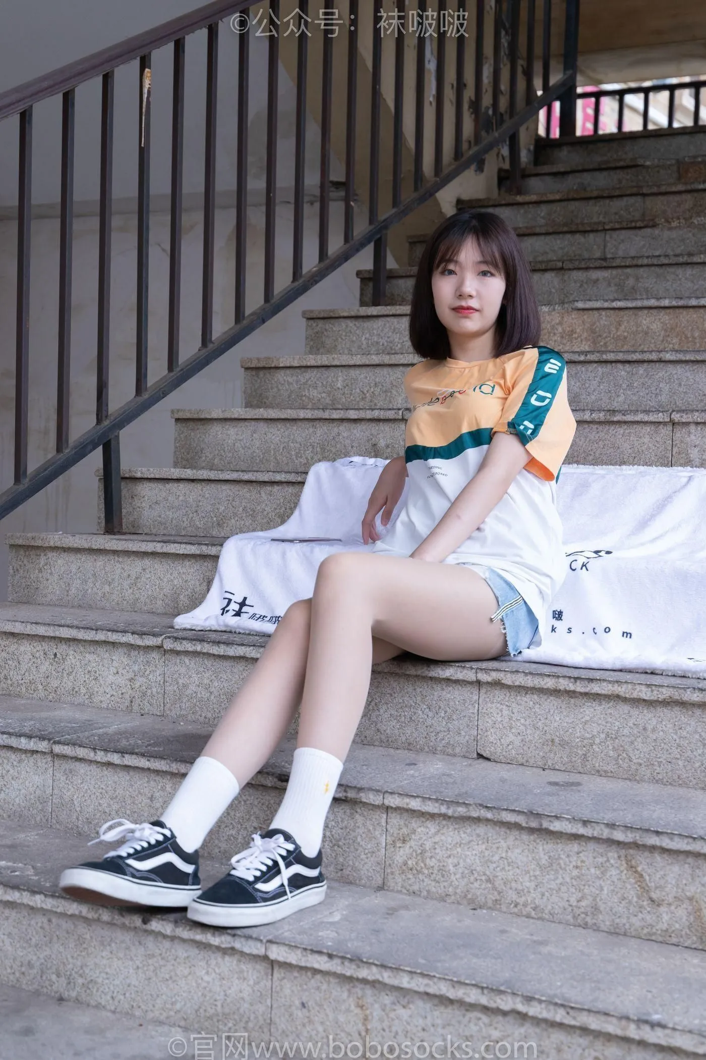 [BoBoSocks袜啵啵]NO.069 小甜豆-vans板鞋、白棉袜、肉丝 [135P]插图2